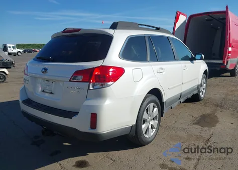 2011 Subaru Outback 2.5I Premium z USA, uszkodzony, nr VIN 4S4BRBCC1B3340674